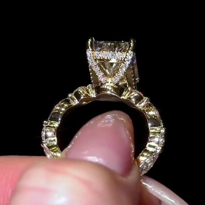 2 Carat Radiant Pave Band  Lab Grown Diamond ring  | IGI Certified D-E VS1-VVS2 | 14K / 18K Solid Gold | 1 To 3 Carat