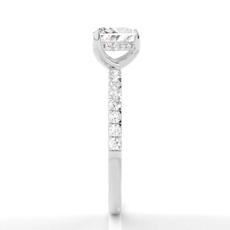 IGI Certified 2CT D VVS2 Lab Grown Diamond Heart Shape Solitaire Ring with Side Stones