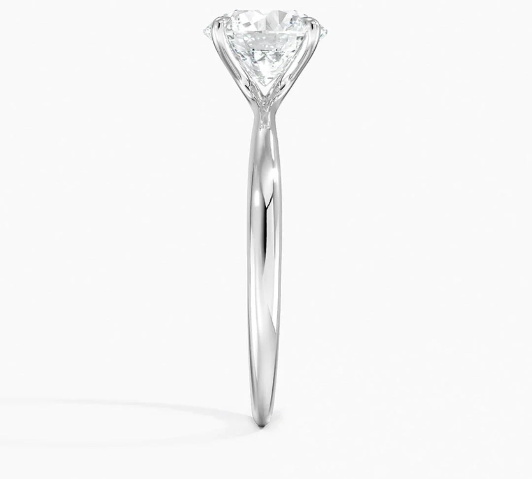 IGI Certified 1CT D VVS2 Lab Grown Diamond Round Cut Solitaire Ring