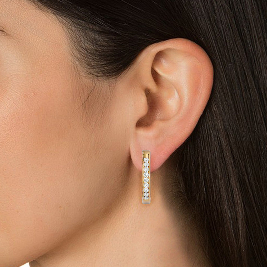 Lustre Charm Round Diamond Earrings