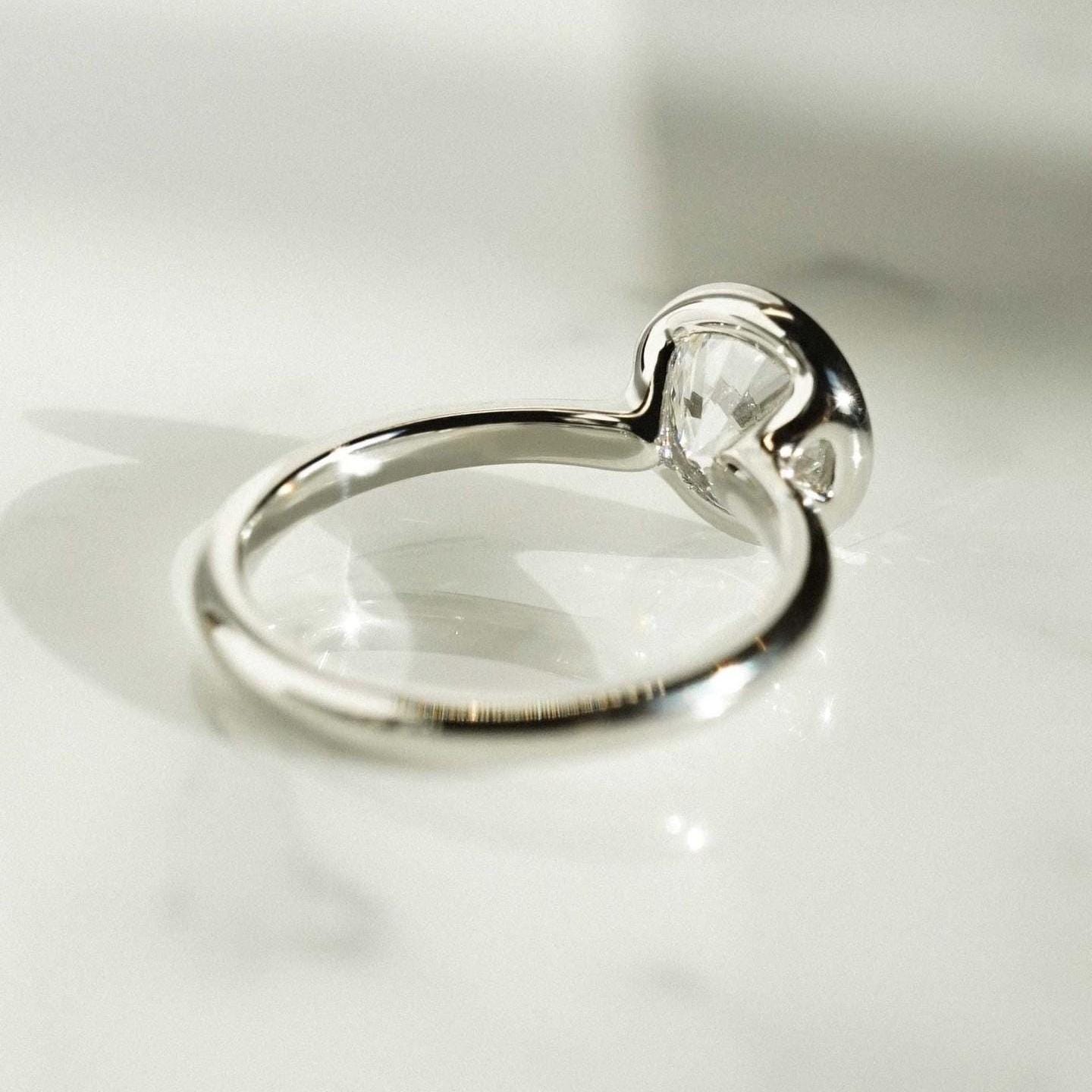 2 Carat RoundBezel setting  Lab Grown Diamond ring  | IGI Certified D-E VS1-VVS2 | 14K / 18K Solid Gold | 1 to 3 Carat