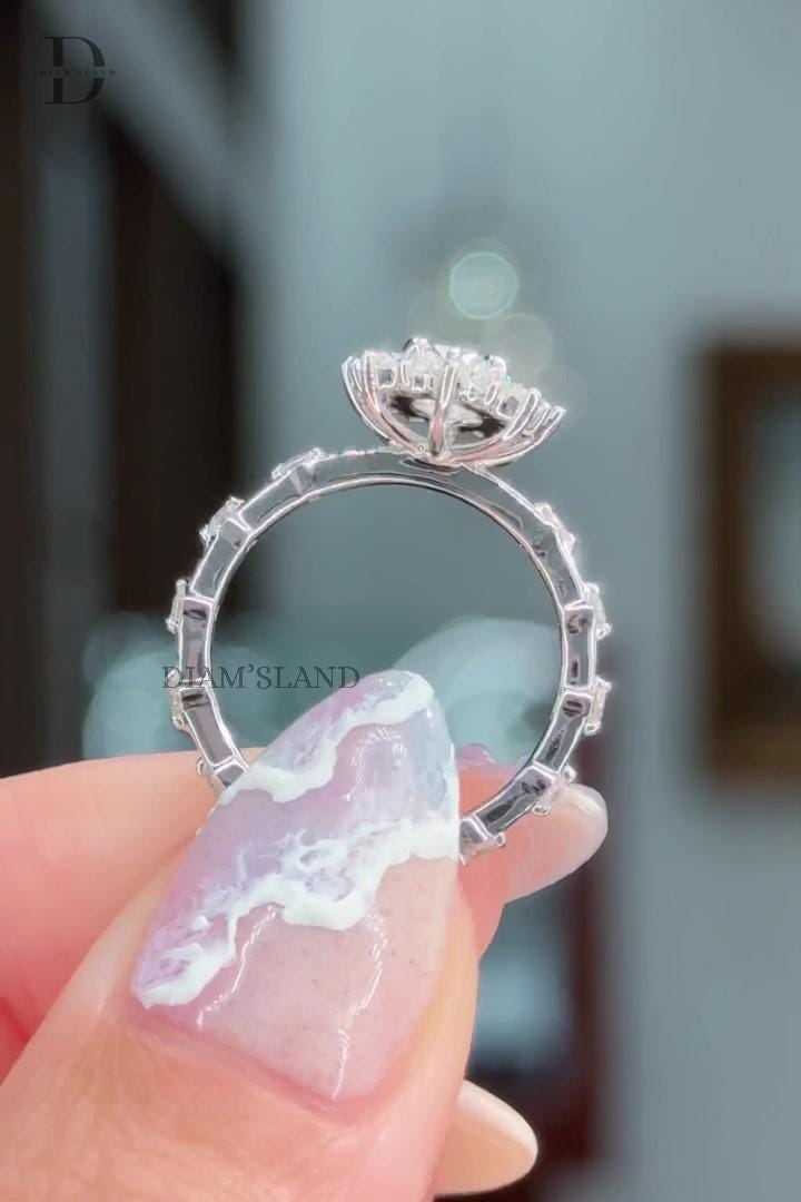 1.5 CARAT Oval  Lab Grown diamond Ring | Oval engagement ring | IGI Certified D color VS1-VVS2 | With 26 Side Round Diamond |